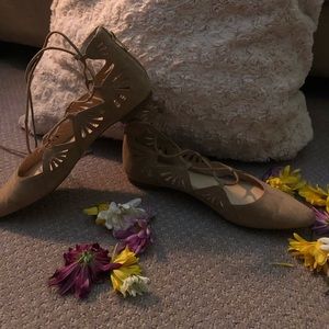 Jessica Simpson pointed toe stringy sandals